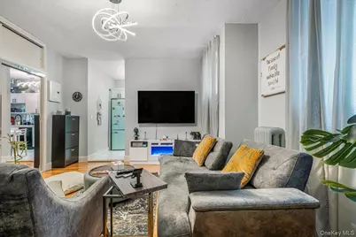 21-05 33rd Street #1F, Astoria, NY 11105 - Photo 3