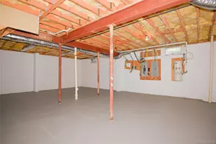 5 Home Ct, Huntington, NY 11743 - Photo 39