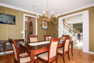5 Home Court, Huntington, NY 11743 - Photo 13