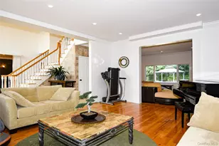 5 Home Ct, Huntington, NY 11743 - Photo 11