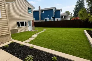 5 Warren Pl, Plainview, NY 11803 - Photo 21