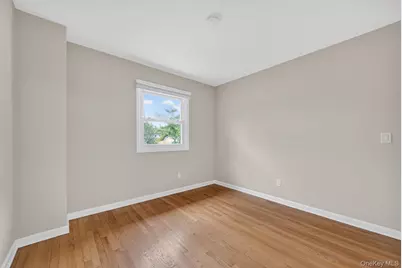 68A Graywood Road, Port Washington, NY 11050 - Photo 11