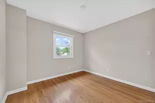 68A Graywood Rd, Port Washington, NY 11050 - Photo 11
