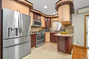 147-03 77th Rd, Flushing, NY 11367 - Photo 7