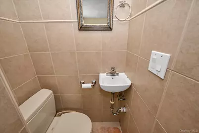 14703 77th Road, Flushing, NY 11367 - Photo 9