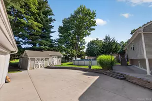 2 Linden Dr, Newburgh, NY 12550 - Photo 5