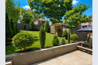 2451 Wilson Avenue, Bronx, NY 10469 - Photo 25