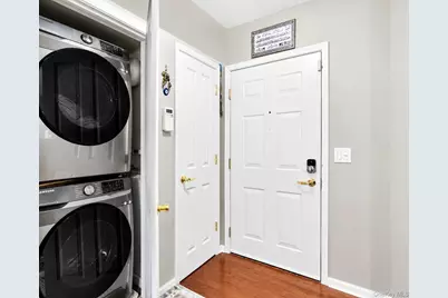 1207 Round Pointe Drive, Haverstraw, NY 10927 - Photo 11