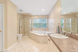 5 Sky View Ct, Hauppauge, NY 11788 - Photo 41