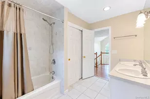 5 Sky View Ct, Hauppauge, NY 11788 - Photo 47