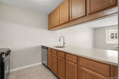 342 Westchester Avenue #25E, Port Chester, NY 10573 - Photo 11