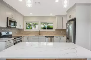 85 Twin Ln N, Wantagh, NY 11793 - Photo 7