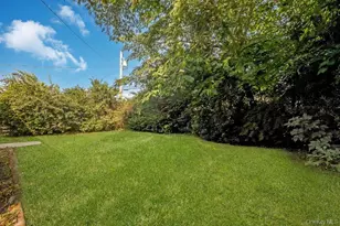 85 Twin Ln N, Wantagh, NY 11793 - Photo 19