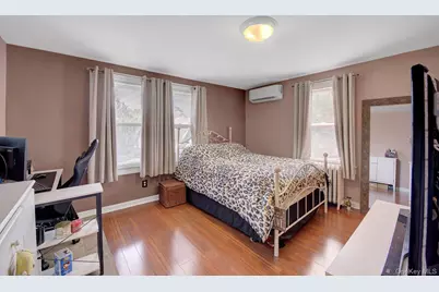 9 Christabel Street, Lynbrook, NY 11563 - Photo 21