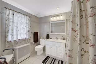 9 Christabel St, Lynbrook, NY 11563 - Photo 23