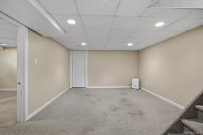 2 6th Avenue, Farmingdale, NY 11735 - Photo 19