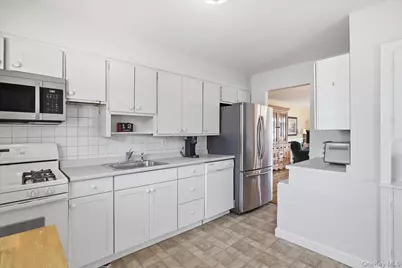 2 6th Avenue, Farmingdale, NY 11735 - Photo 11