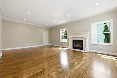 4 Corin Court, Syosset, NY 11791 - Photo 17