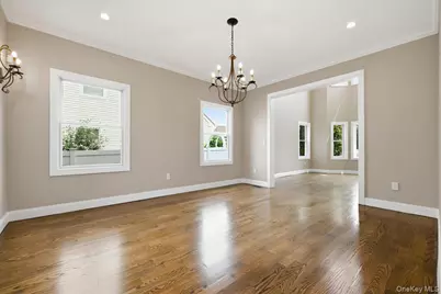 4 Corin Court, Syosset, NY 11791 - Photo 9