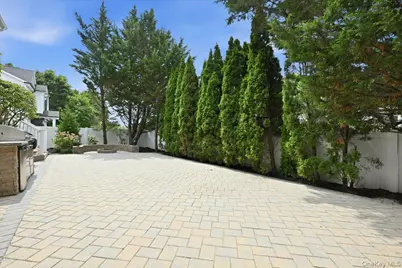 4 Corin Court, Syosset, NY 11791 - Photo 43