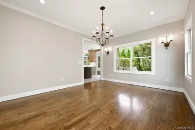 4 Corin Court, Syosset, NY 11791 - Photo 11