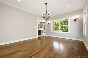 4 Corin Ct, Syosset, NY 11791 - Photo 11