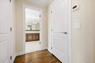 4 Corin Ct, Syosset, NY 11791 - Photo 21