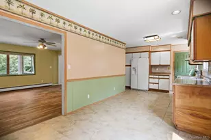 271 Wilson Blvd, Islip, NY 11751 - Photo 9