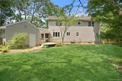 271 Wilson Boulevard, Islip, NY 11751 - Photo 27