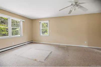 271 Wilson Boulevard, Islip, NY 11751 - Photo 15