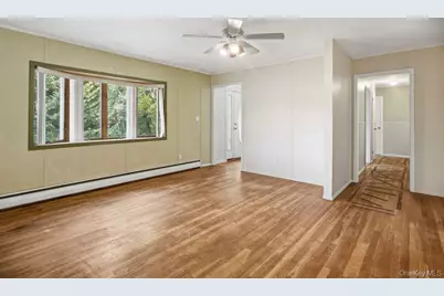 271 Wilson Boulevard, Islip, NY 11751 - Photo 5