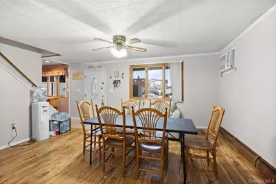 28 Book Lane, Levittown, NY 11756 - Photo 7