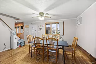 28 Book Ln, Levittown, NY 11756 - Photo 7