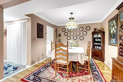 11 Clubhouse Court, Woodbury, NY 11797 - Photo 11