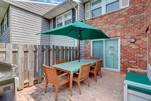 11 Club House Ct, Woodbury, NY 11797 - Photo 3