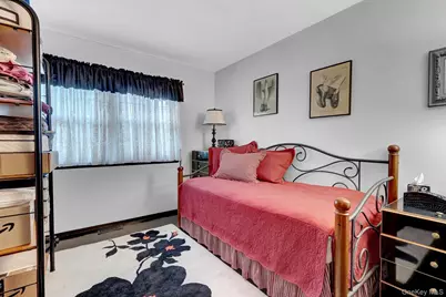 11 Clubhouse Court, Woodbury, NY 11797 - Photo 21