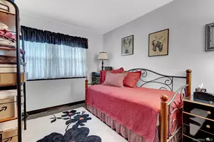 11 Club House Ct, Woodbury, NY 11797 - Photo 21