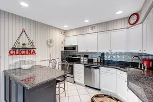 11 Club House Ct, Woodbury, NY 11797 - Photo 15