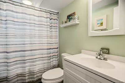 107 Avenue A, Holbrook, NY 11741 - Photo 19