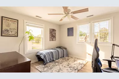 27 Wood Avenue, Patchogue, NY 11772 - Photo 15