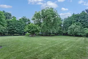 7 Birdie Dr, Suffern, NY 10901 - Photo 33