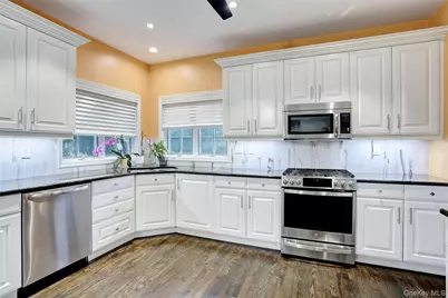 7 Birdie Drive, Suffern, NY 10901 - Photo 15