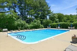 90 Knolls Dr, Stony Brook, NY 11790 - Photo 27