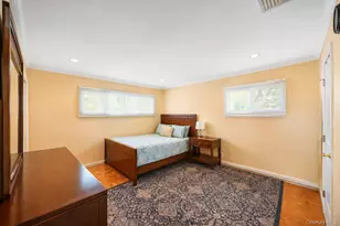 7 Primrose Ave, Hicksville, NY 11801 - Photo 21