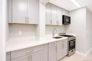 248 E Broadway, Long Beach, NY 11561 - Photo 11