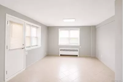 248 E Broadway #5, Long Beach, NY 11561 - Photo 9