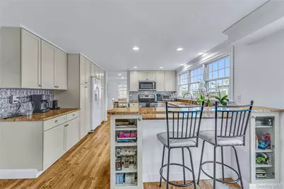 8 High Meadow Lane, Jamesport, NY 11947 - Photo 9