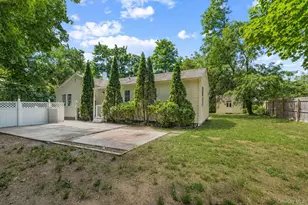 685 Horseblock Road, Brookhaven, NY 11719 - Photo 29