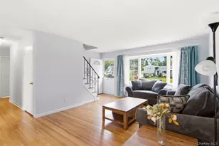 15 Apple Ln, Commack, NY 11725 - Photo 3