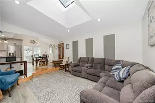 10 Larkin St, Farmingdale, NY 11735 - Photo 11